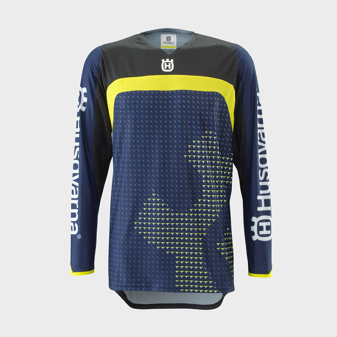 Maximiza tu rendimiento MX con la Camiseta Railed shirt: ligereza, ventilación óptima y estilo resistente para dominar la pista.